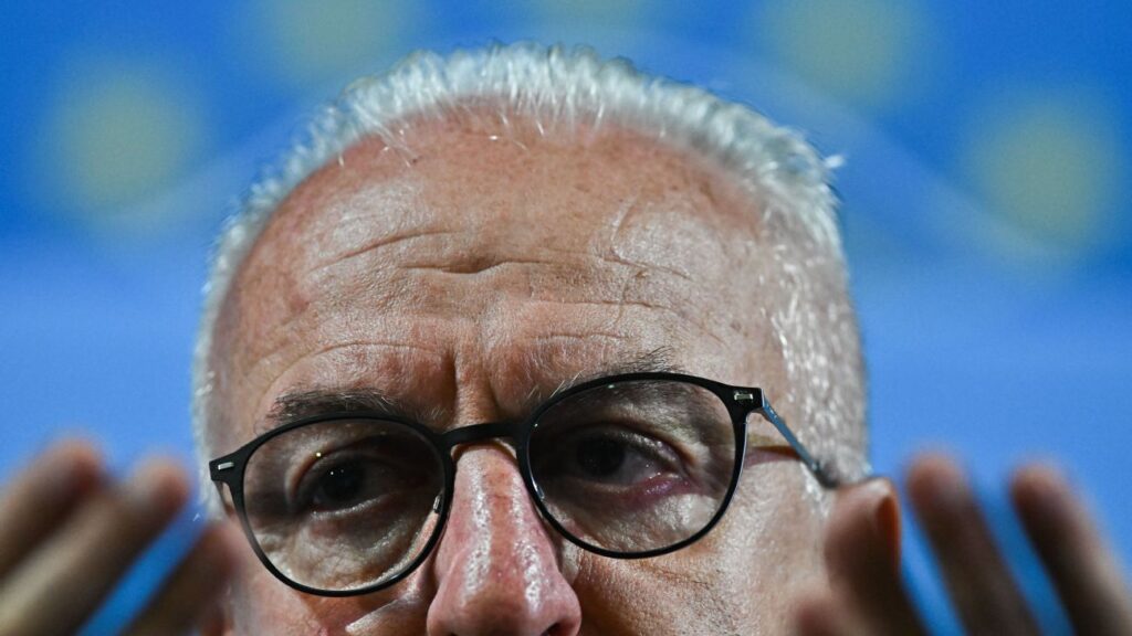 Dorival fica? CBF antecipa reunião para definir futuro e debate nomes