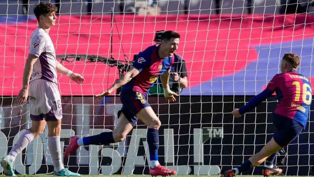 Barcelona vence Girona em casa e mantém vantagem na liderança de LALIGA