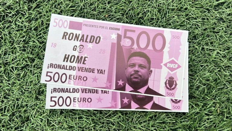 Torcida do Valladolid atira notas de dinheiro com cara de Ronaldo ‘Fenômeno’