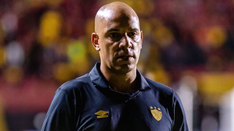 Lanterna do Brasileirão, Sport anuncia demissão do técnico Pepa