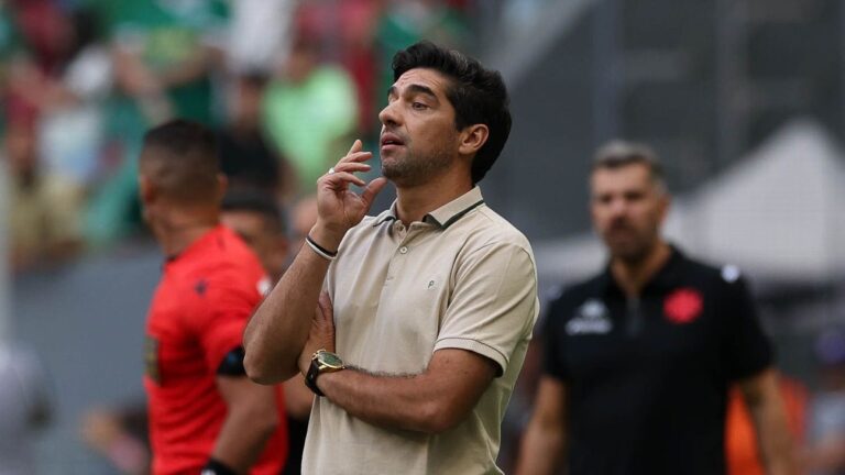 Abel Ferreira diz qual jogador do Palmeiras ‘é uma máquina’