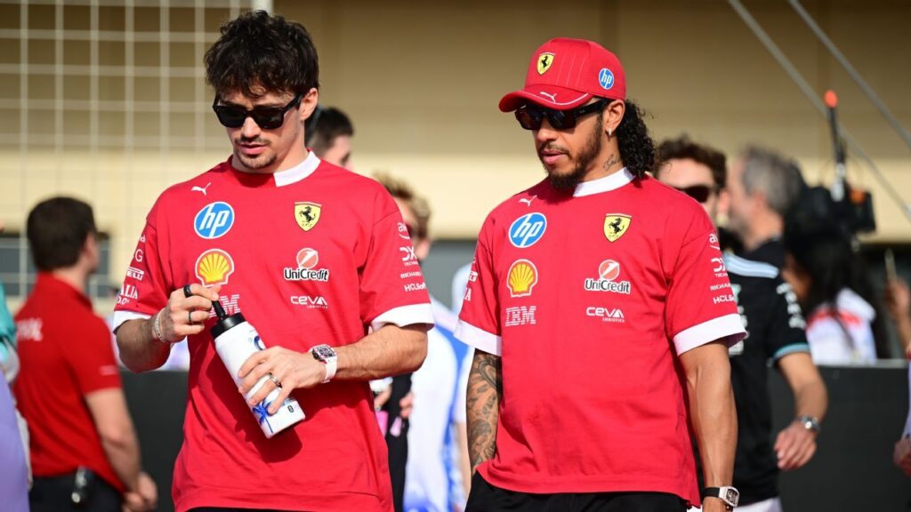 Como Ferrari, Hamilton e Leclerc explicaram confusão no rádio na Fórmula 1