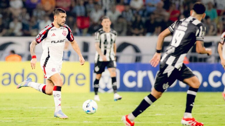 Flamengo empata com Central Córdoba e faz contas na Libertadores