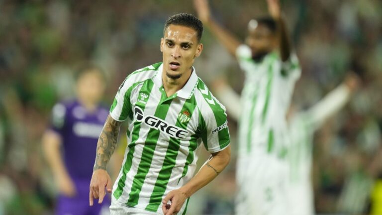 Antony no mercado? Presidente do Betis quer conversa com United, mas já admite saída: ‘Vai ser complexo’