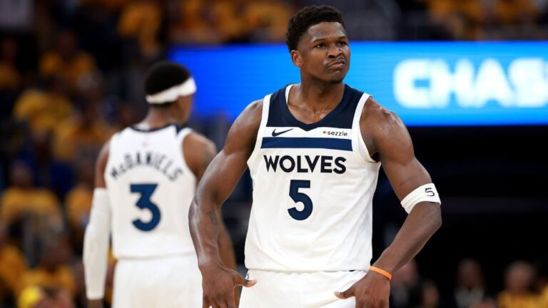 Em outra grande noite de Edwards, Timberwolves vencem Warriors e abrem 3 a 1