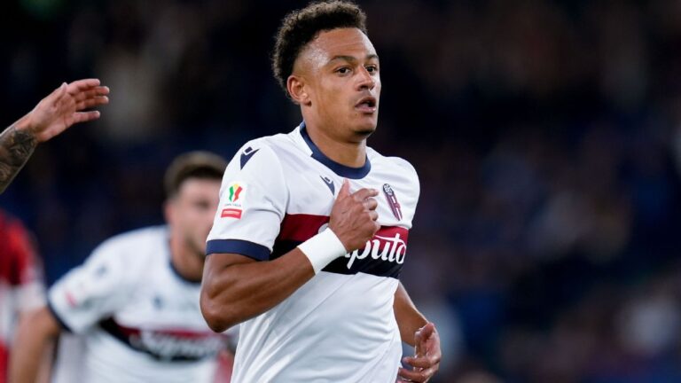 Bologna vence Milan, leva Copa da Itália e volta a ser campeão depois de 51 anos