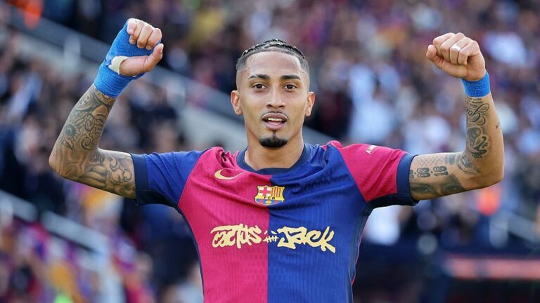 Temporada de Raphinha supera Neymar, Ronaldo e lendas do Barcelona?