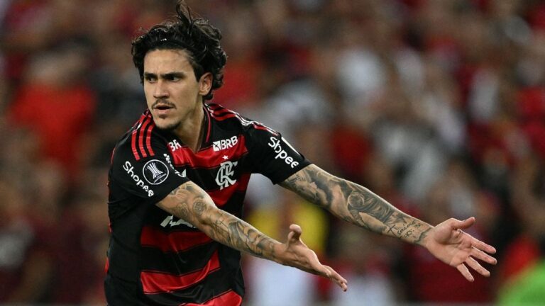 Filipe Luís explica Pedro na reserva do Flamengo: ‘Sou quem mais quer colocá-lo’
