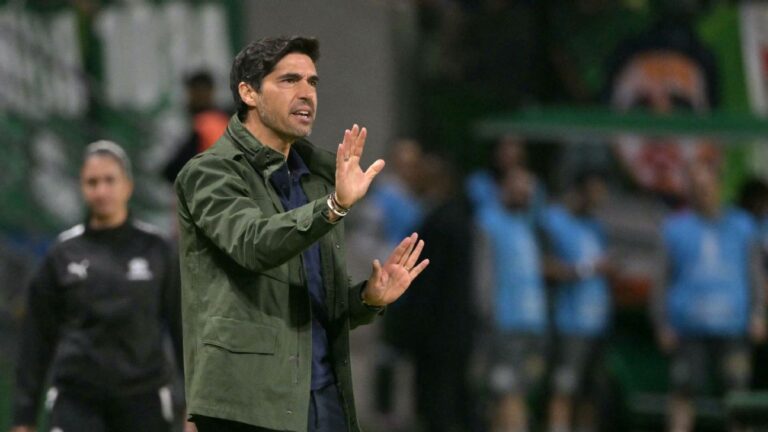 ‘Meu empresário está aqui?’: Abel responde sobre renovação com Palmeiras
