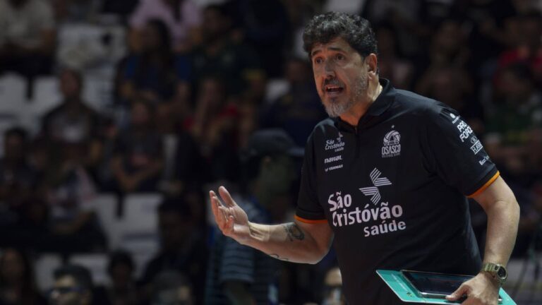 Campeão da Superliga diz como longevidade de Bernardinho e Zé Roberto ‘escondeu’ geração de bons treinadores no Brasil