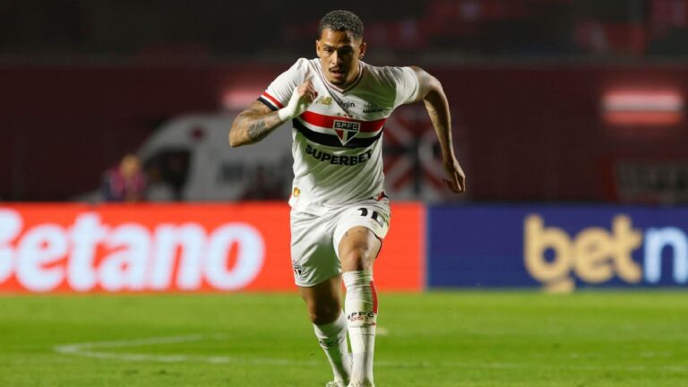 Luciano de 2025 é melhor ou pior versão? Compare inícios de temporada do atacante