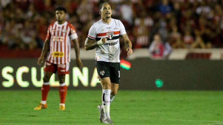 São Paulo volta a vencer Náutico e vai às oitavas da Copa do Brasil