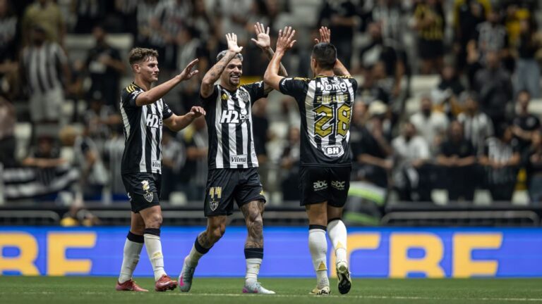 Atlético-MG goleia Maringá e se classifica na Copa do Brasil