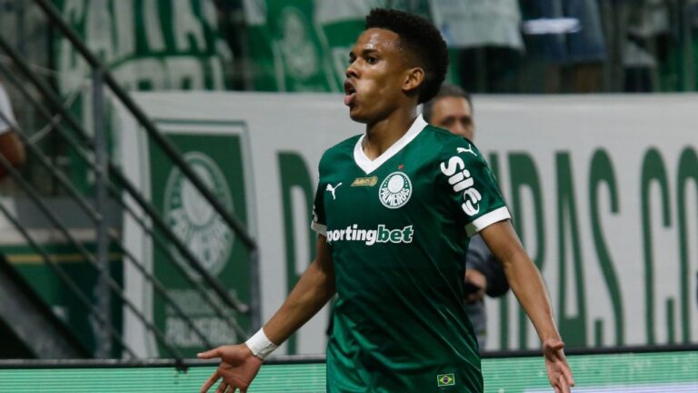 Estêvão decide com dois gols, e Palmeiras elimina Ceará da Copa do Brasil