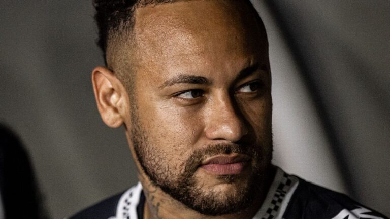 Neymar se manifesta após eliminação do Santos na Copa do Brasil