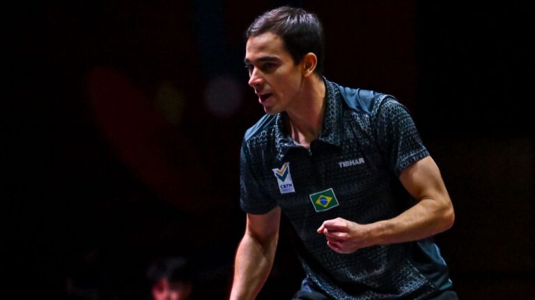 Quem é Wang Chuqin, adversário de Calderano na final do Mundial de tênis de mesa?