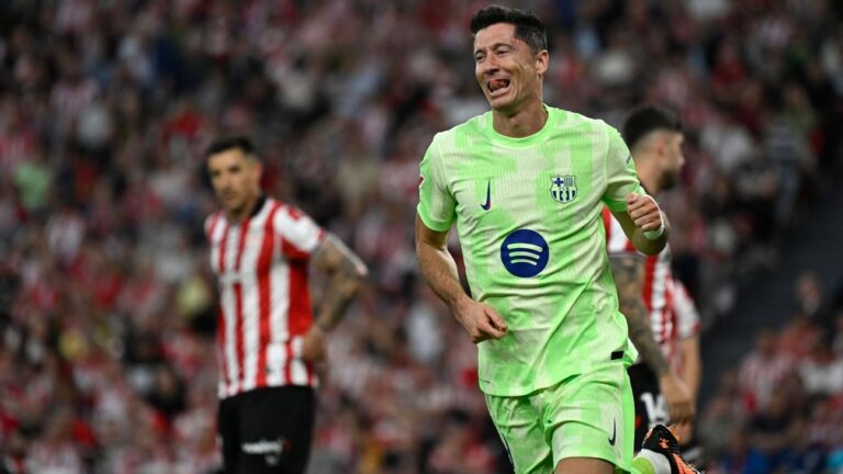 Barcelona fecha temporada com vitória sobre o Athletic