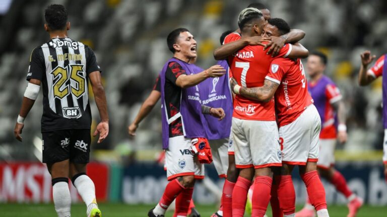 Cienciano cutuca Atlético-MG: ‘Nos colocaram em um campo de fut7…’