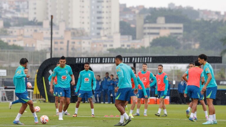 Ancelotti faz observações antes de definir a seleção brasileira