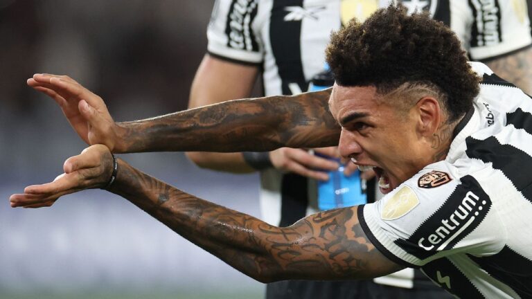 Igor Jesus se despede do Botafogo e confirma última partida: ‘Espero voltar’