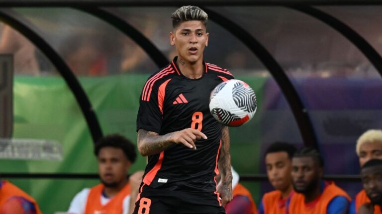 Quem é o ‘Neymar colombiano’ que Flamengo negocia para o Mundial