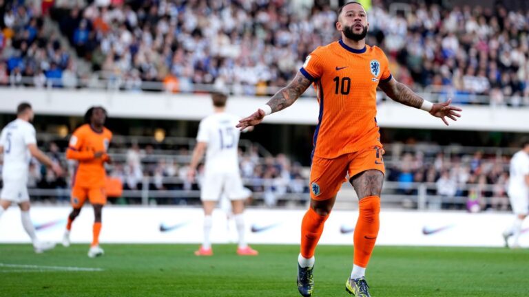 Memphis Depay marca, e Holanda vence Finlândia em estreia nas eliminatórias