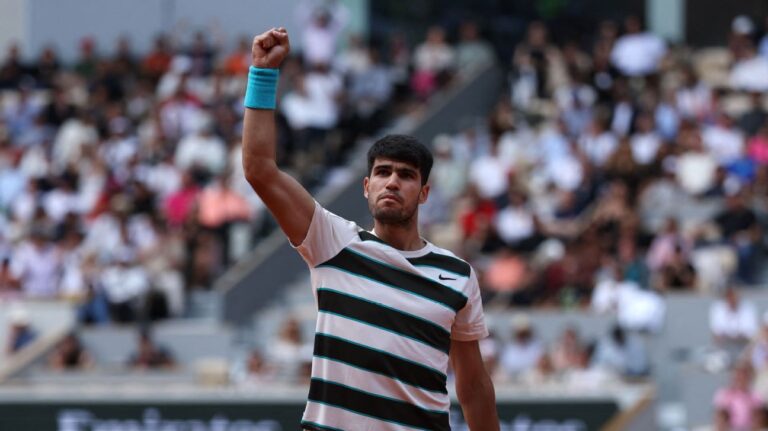 Roland Garros: Alcaraz derruba Sinner em final épica e é campeão