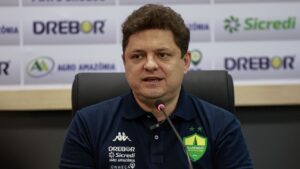 Presidente do Cuiabá lista 4 grandes que devem ao clube e crítica Corinthians