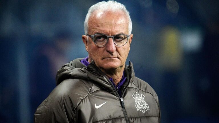Dorival é sincero sobre crise política no Corinthians: ‘Vivi isso na CBF’