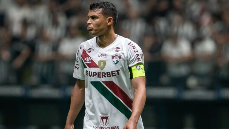 8 jogadores que se foram ao Mundial por um time, mas vão jogar em outro