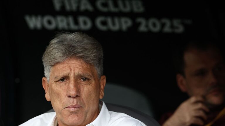 OPINIÃO: ‘Sem lagosta’, Renato Gaúcho brilha no Mundial com Flu