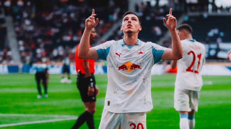 Jogo do Mundial de Clubes entre Pachuca e Salzburg é suspenso por tempestade