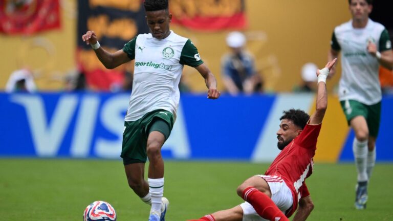 ‘Messinho foi Messi’: jornais pelo mundo se derretem por Estêvão e Palmeiras