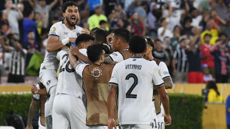 Qual único time antes do Botafogo que não sofreu gol do PSG