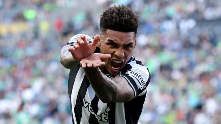 Gigante da Premier League anuncia contratação de Igor Jesus, ex-Botafogo
