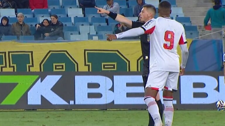 Atacante do Botafogo-SP relata ofensa racial de volante do Cuiabá em jogo da Série B