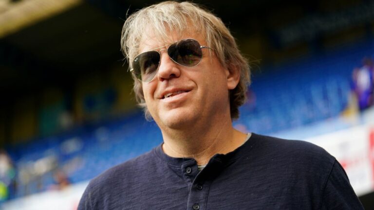 Chelsea é multado em quase R$ 200 milhões pela Uefa antes de semifinal do Mundial