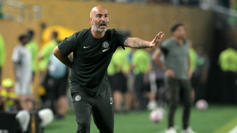 Técnico do Chelsea elogia Flu de Renato e projeta futuro para Estêvão