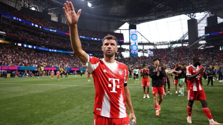 Eliminação no Mundial encerra história de Müller no Bayern, mas astro evita tema