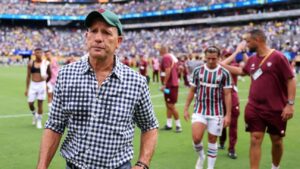 Flamengo não perdoa eliminação do Fluminense no Mundial e tira sarro nas redes