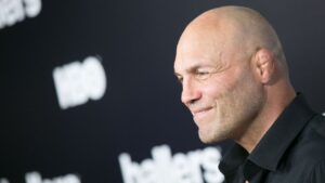 Astro do MMA, Randy Couture sofre grave acidente de carro