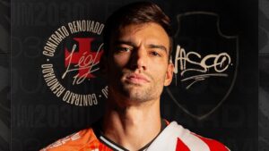 Vasco anuncia renovação de contrato com Léo Jardim até 2030