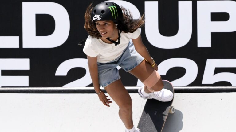 Rayssa Leal conquista o título da SLS Brasília Takeover